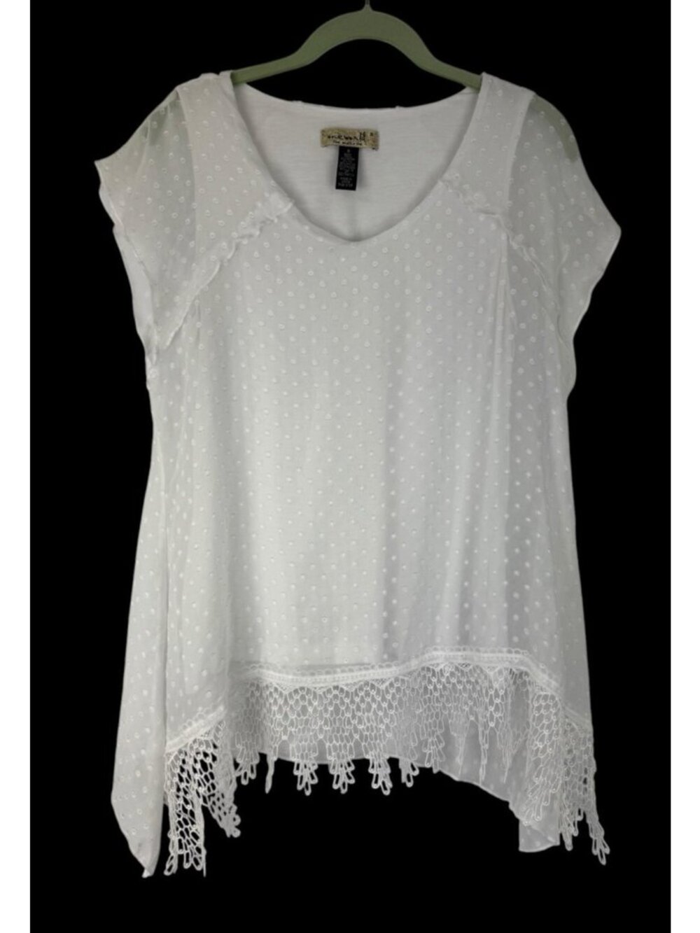 One World Top White Lace Short Sleeve Sharkbite Hem Lined
